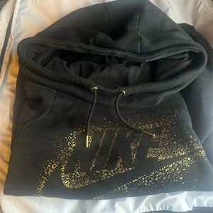 Black and gold Nike hoodie